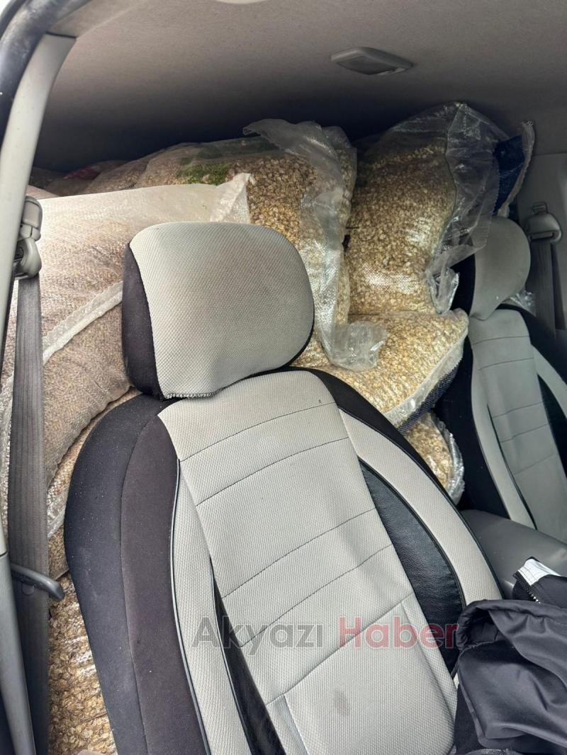 Akyazı Acelle Yaylası’nda Karlı Kış Şartlarında Yaban Hayvanlarına Yardım