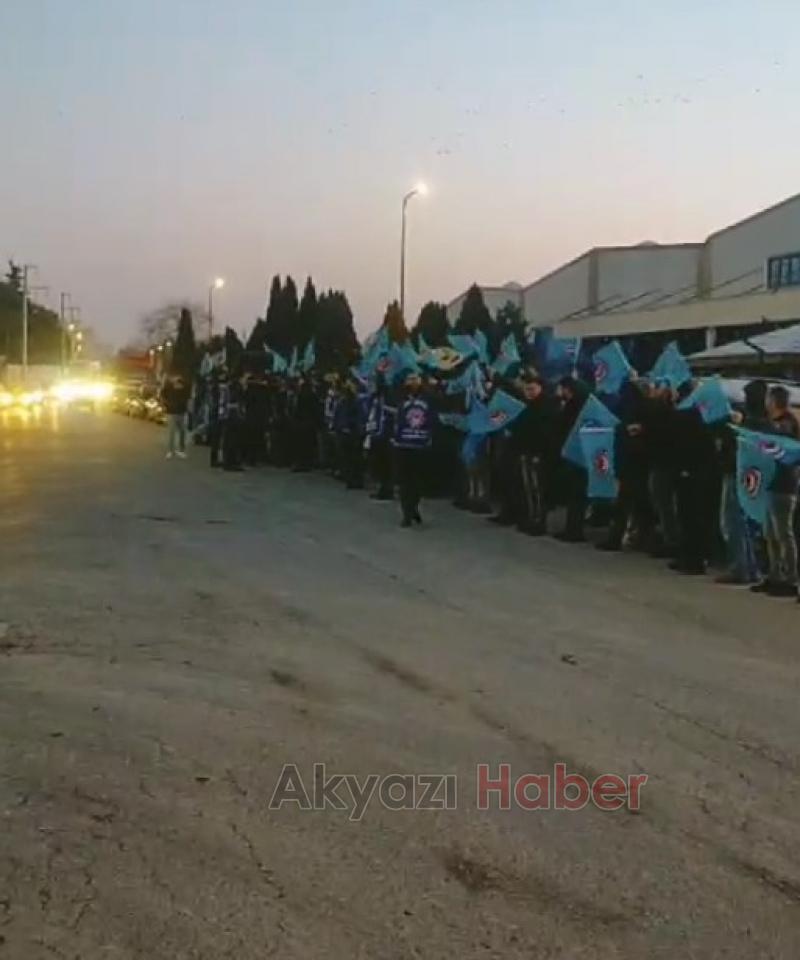 TÜRK Metal ASAŞ önünde sendikalaşma eylemi yaptı