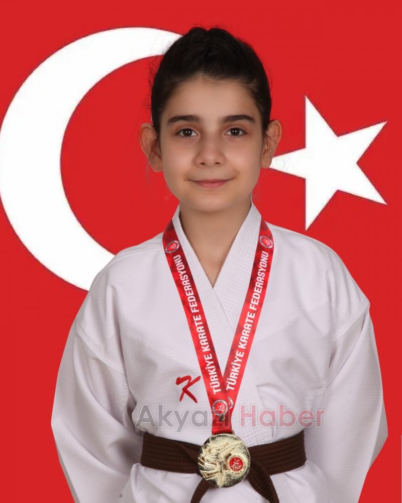 Akyazılı karateci Türkiye şampiyonu oldu