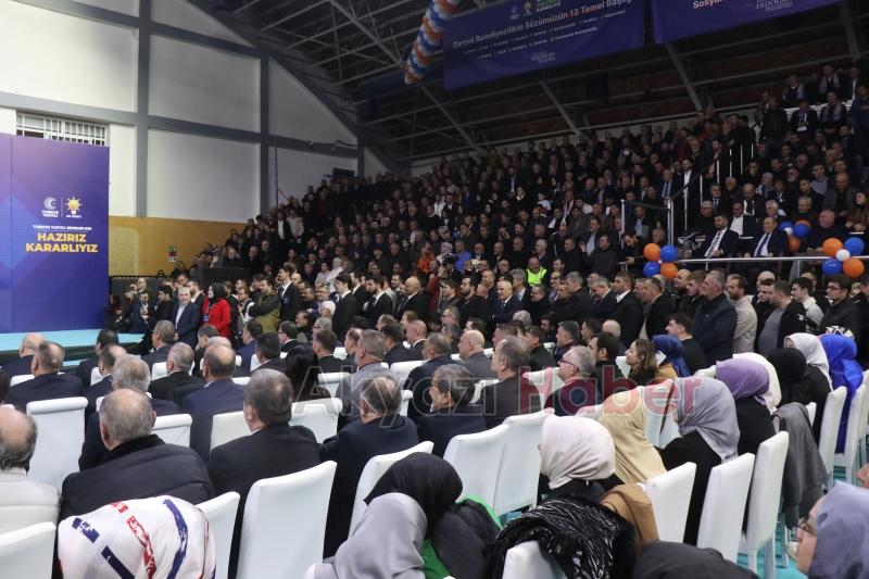 AK Parti'de coşkulu aday tanıtımı