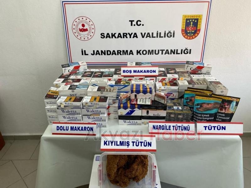 Binlerce makaron ve sahte rakı ele geçirildi