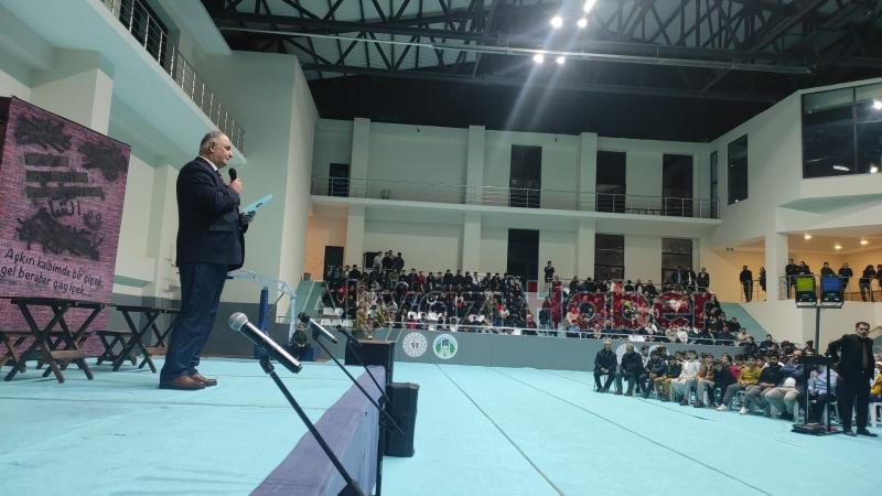 Gün Doğmadan tiyatro oyunu Akyazıda büyük ilgi gördü