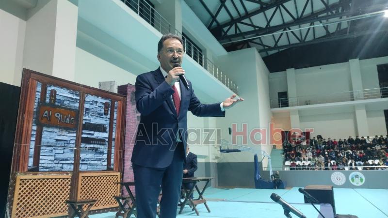 Gün Doğmadan tiyatro oyunu Akyazıda büyük ilgi gördü