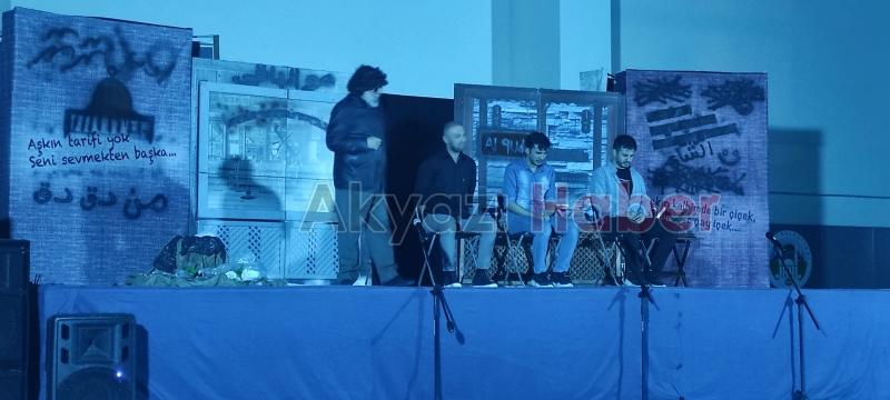 Gün Doğmadan tiyatro oyunu Akyazıda büyük ilgi gördü