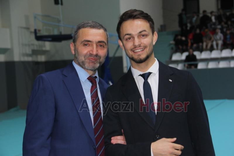 Gün Doğmadan tiyatro oyunu Akyazıda büyük ilgi gördü