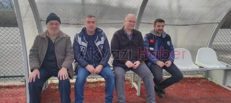 Akyazı da dokuz gollü maçta kazanan ev sahibi Kuzulukspor oldu 