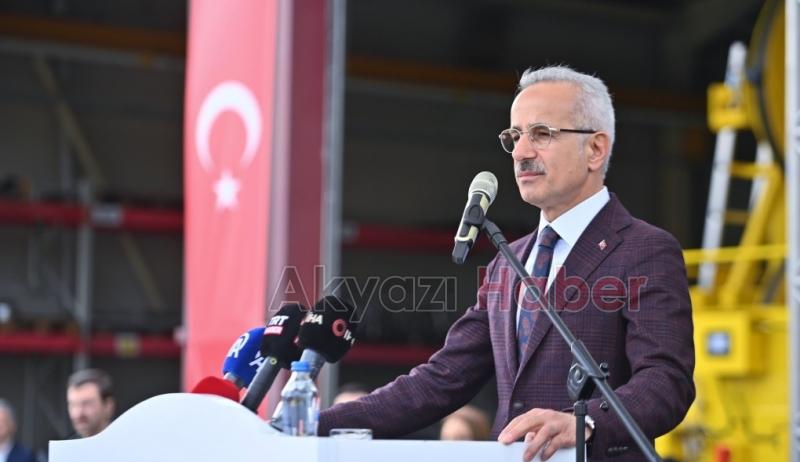 Bakan Uraloğlu raylı sistem araçları teslim törenine katıldı