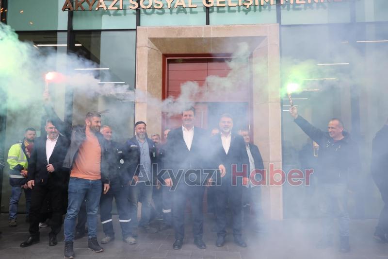 Akyazı Belediyesi’nde toplu sözleşme sevinci