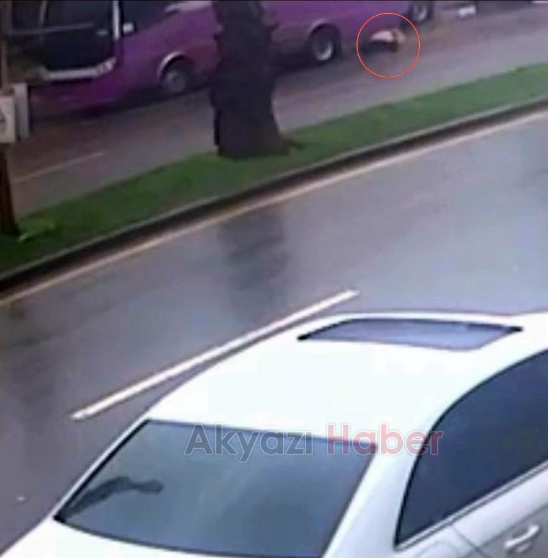 Otobüs kadının üzerinden böyle geçti