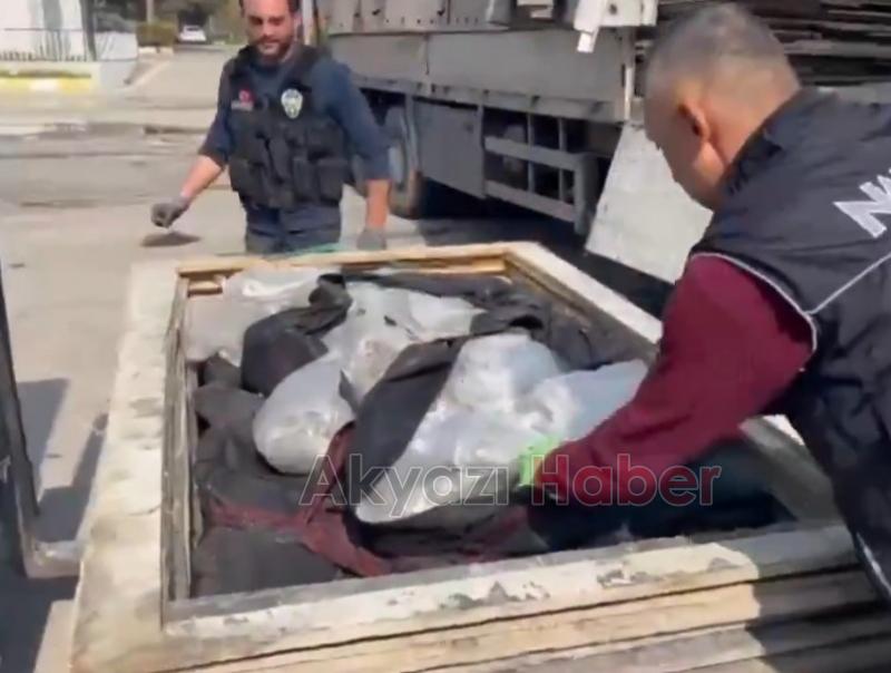 Narkoçelik-2 operasyonunda 983 kilo uyuşturucu ele geçirildi