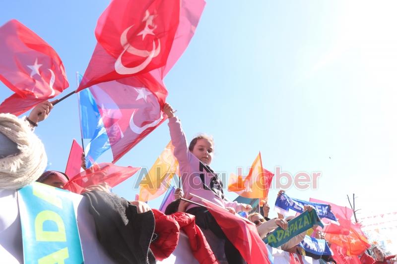 Cumhurbaşkanı Erdoğan Sakaryalılara hitap etti