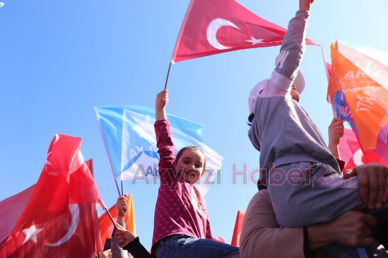 Cumhurbaşkanı Erdoğan Sakaryalılara hitap etti