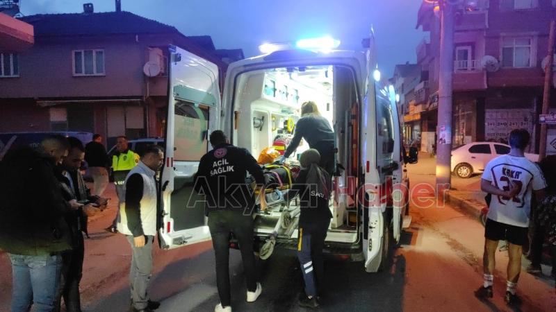 Motosiklet devrildi 2 yaralı