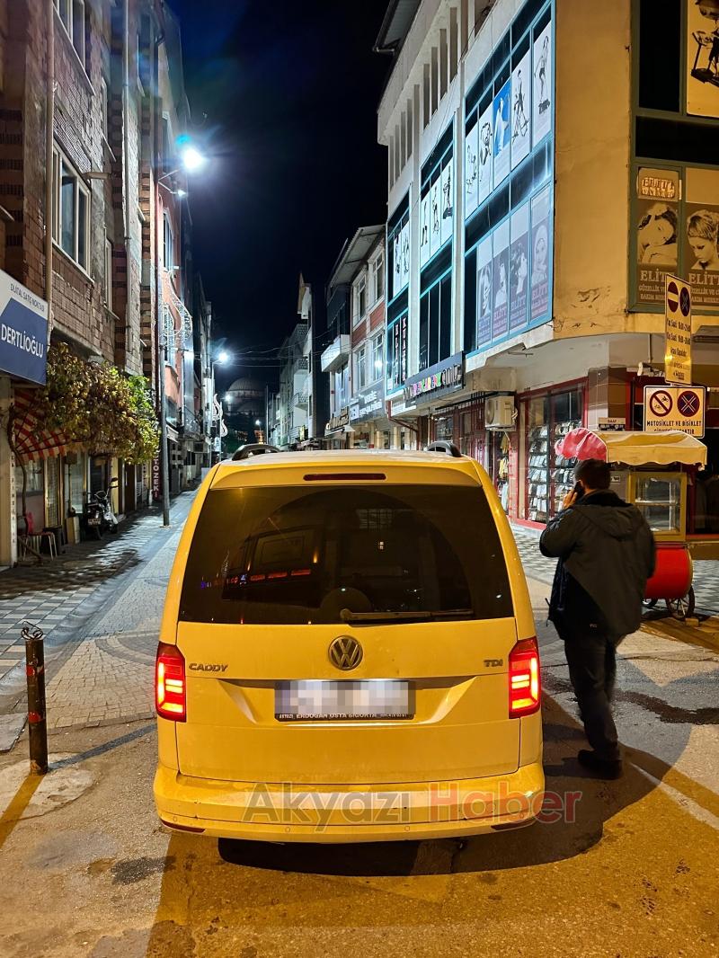 Akyazı'da Aranan 8 Kişi Yakalandı.