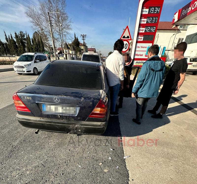 Akyazı'da Aranan 8 Kişi Yakalandı.