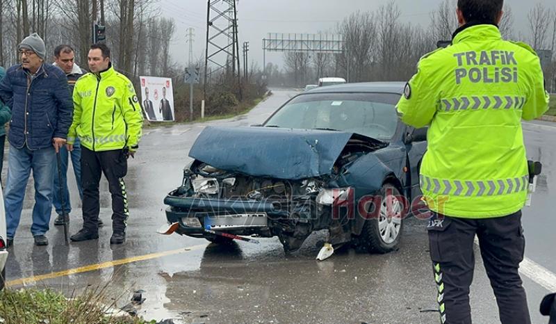 Kırmızı ışık ihlali kazaya neden oldu: 2 yaralı