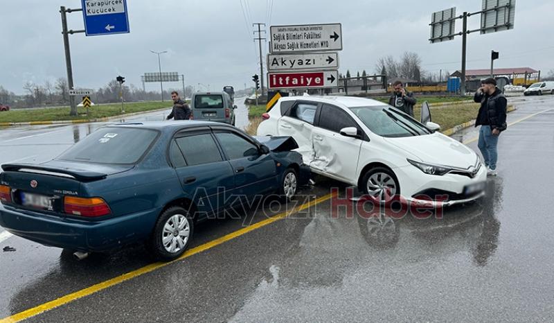 Kırmızı ışık ihlali kazaya neden oldu: 2 yaralı