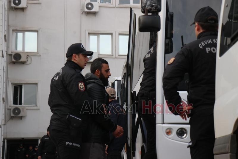 Sakarya dahil 75 ilde operasyon yüzlerce silah ele geçirildi