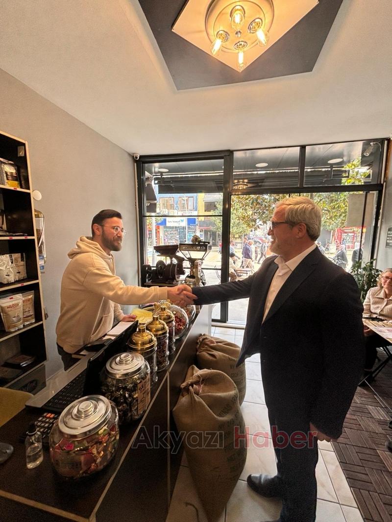 Hasan Akcan esnaf ve vatandaşın Ramazan ayını kutladı