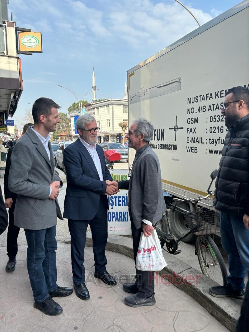 Hasan Akcan esnaf ve vatandaşın Ramazan ayını kutladı