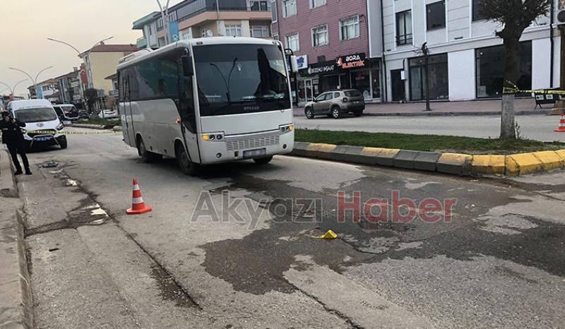 Cami çıkışında midibüsün çarptığı yaşlı adam ağır yaralandı