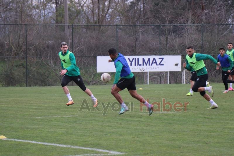 Sakaryaspor Altay maçının hazırlıklarına devam ediyor