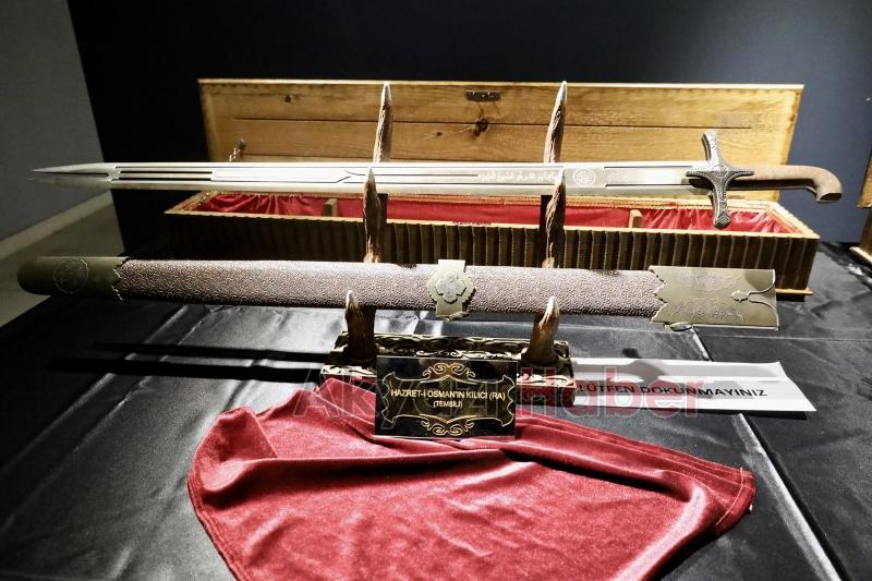 Hz. Muhammed’e ait eşyalar Sakarya'da Görenler duygulandı