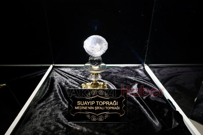 Hz. Muhammed’e ait eşyalar Sakarya'da Görenler duygulandı