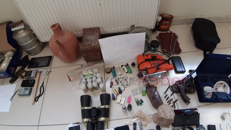 İlçenin kabusu olmuştu, çaldığı bin ürünü 2 evde saklamış