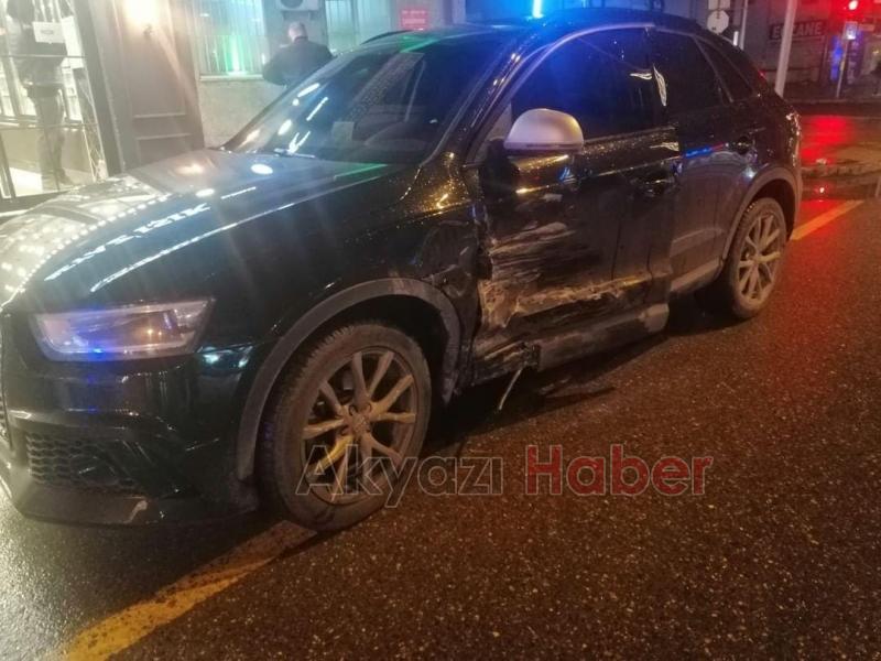 Şerit değiştirirken trafik ekibinin aracına çarptı