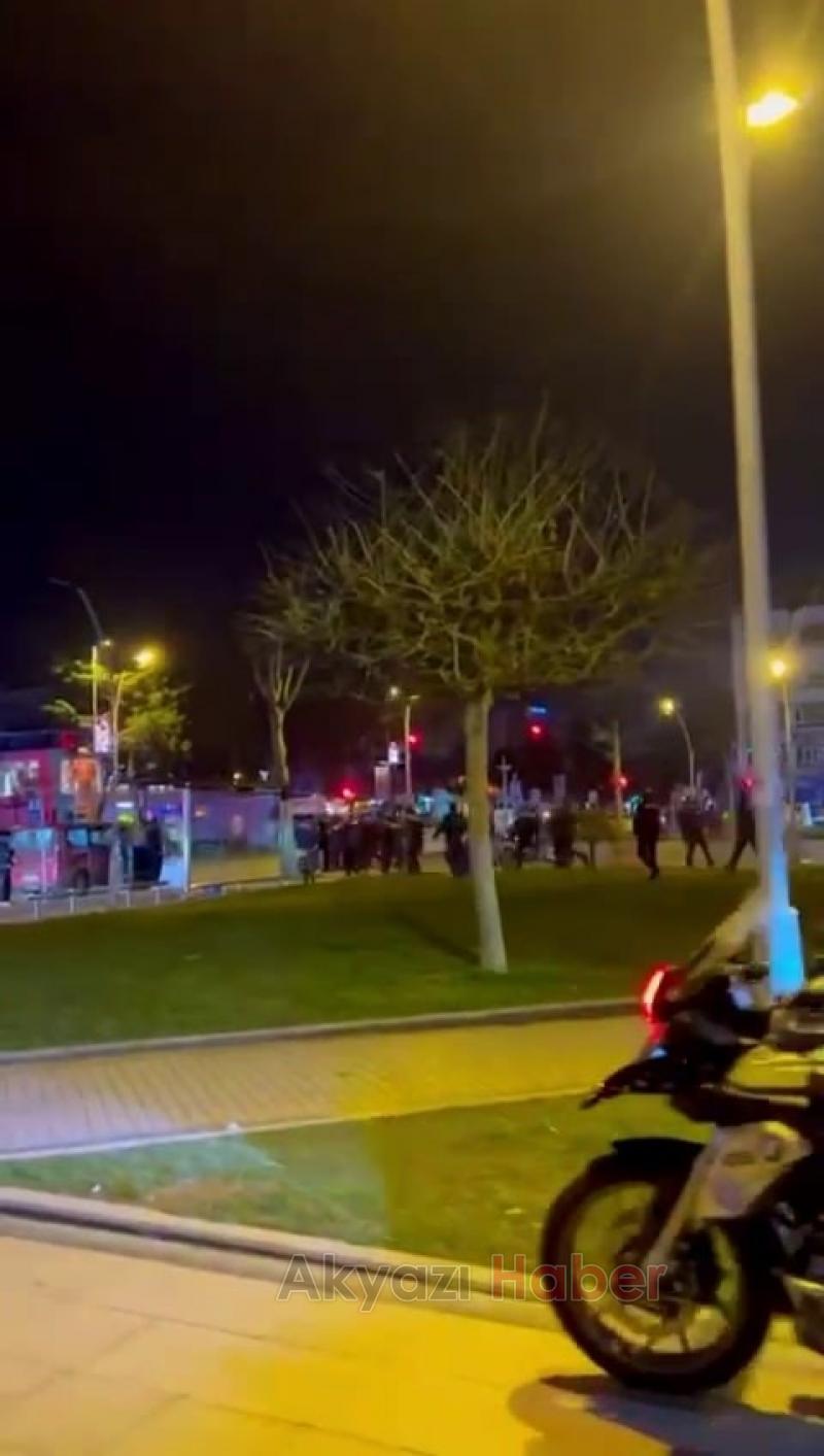 Gar Meydanında iki grup birbirine girdi