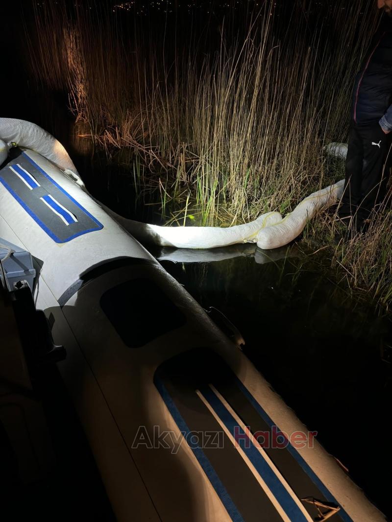 Nato boru hattı patladı sızan yakıt Sapanca Gölü'ne karıştı