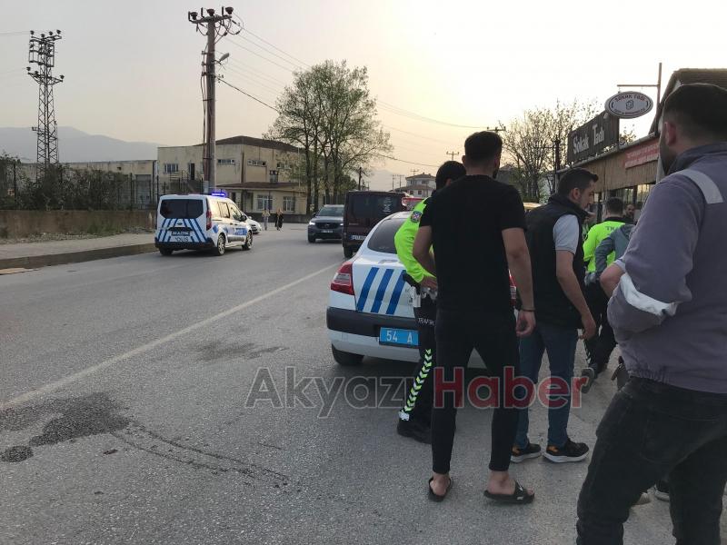 Motosiklet ile ticari taksi çarpıştı