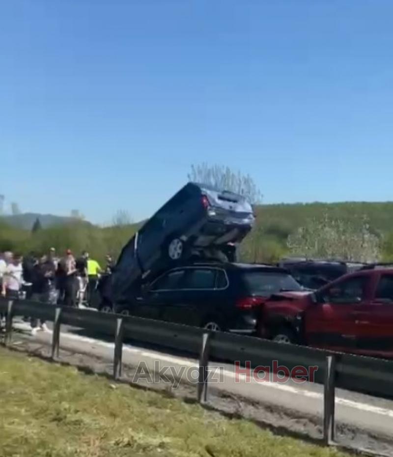 Otoyolda 9 araçlı zincirleme kaza