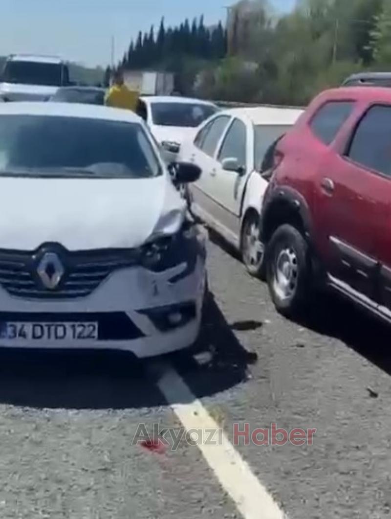 Otoyolda 9 araçlı zincirleme kaza