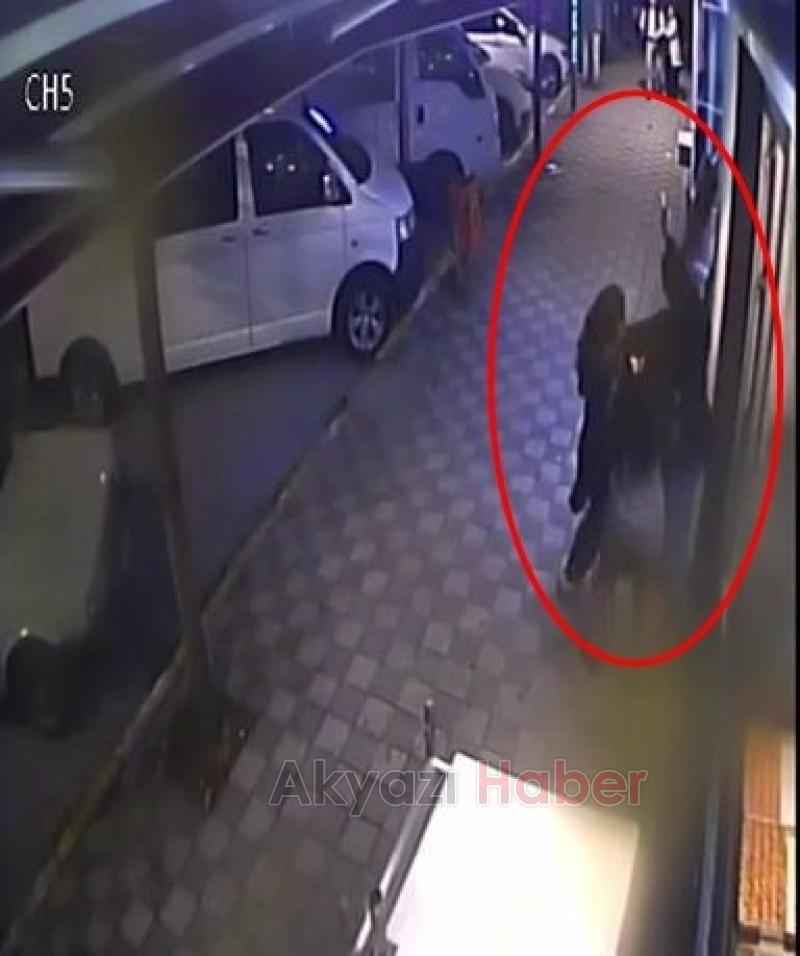 Kadınlar birbirlerine laf attı, kocaları silahla çatıştı: İşte o anlar