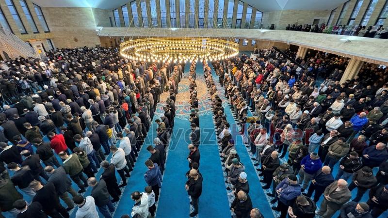 Erbaş, Sakarya’da bayram namazı kıldırdı