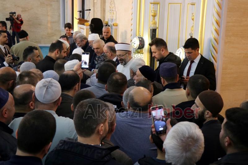 Erbaş, Sakarya’da bayram namazı kıldırdı