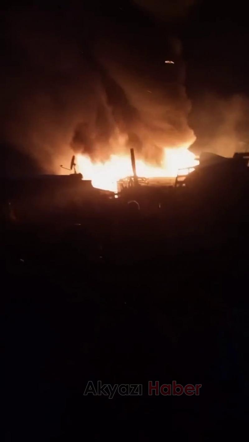 Tek katlı ev alev topuna döndü