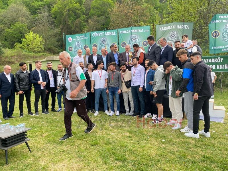 Pazarköyspor'da şampiyonluk sevinci