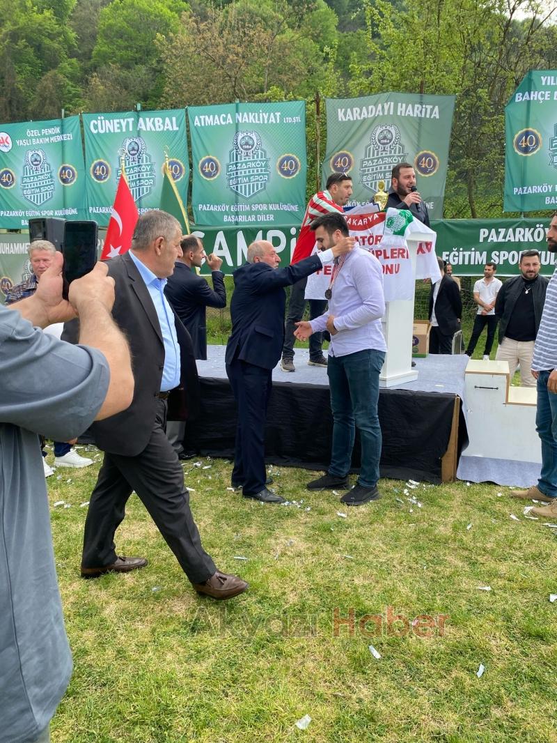 Pazarköyspor'da şampiyonluk sevinci