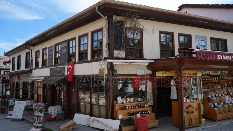 Taraklı'nın tarihi evleri Hayran bırakıyor