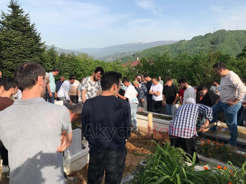 Ayağını çapa makinesine kaptıran Tacettin amca toprağa verildi