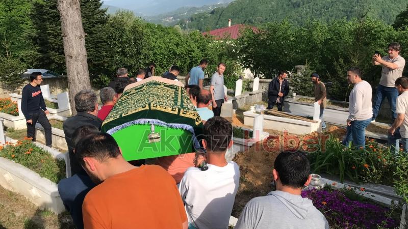 Ayağını çapa makinesine kaptıran Tacettin amca toprağa verildi