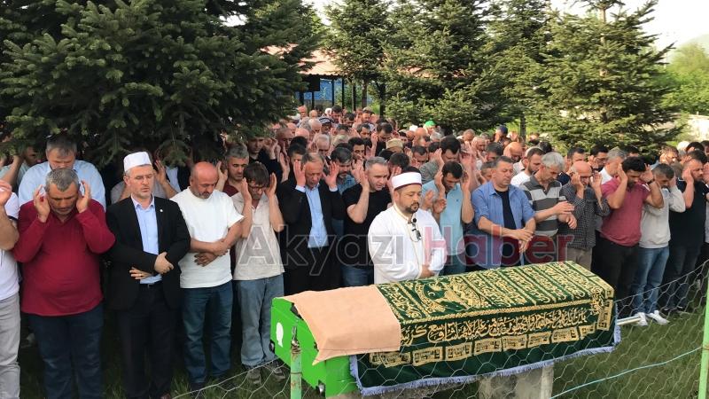 Ayağını çapa makinesine kaptıran Tacettin amca toprağa verildi