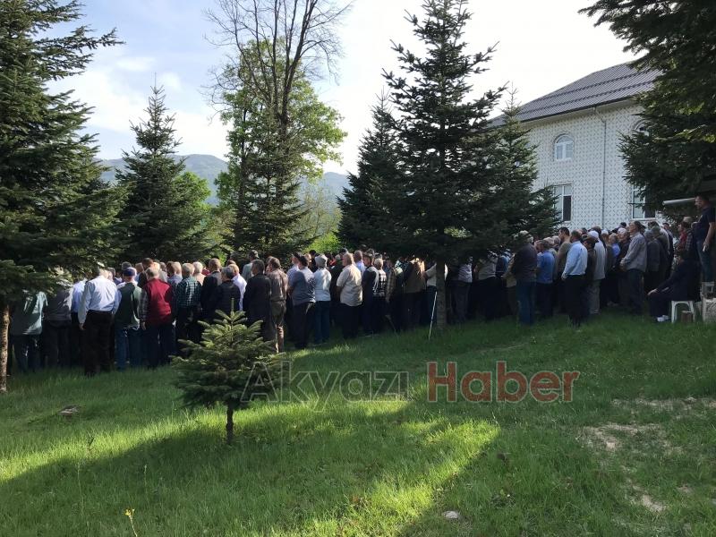 Ayağını çapa makinesine kaptıran Tacettin amca toprağa verildi