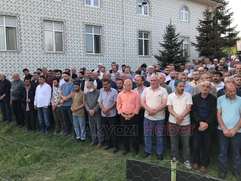 Ayağını çapa makinesine kaptıran Tacettin amca toprağa verildi