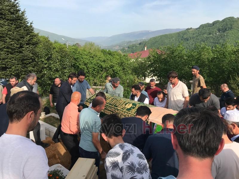 Ayağını çapa makinesine kaptıran Tacettin amca toprağa verildi