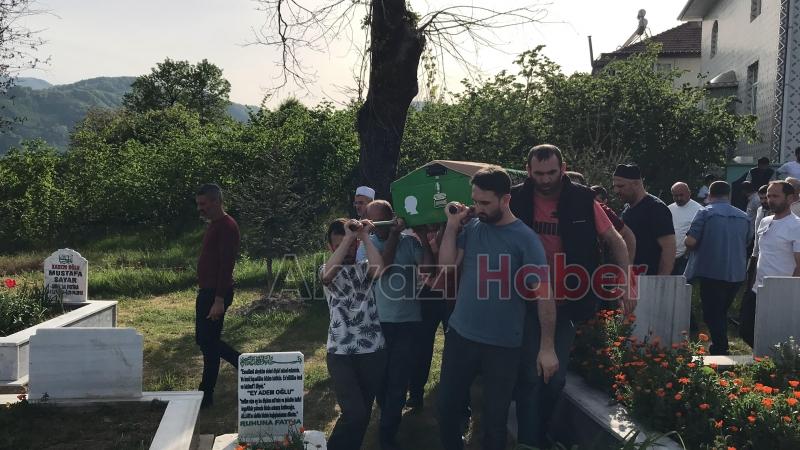 Ayağını çapa makinesine kaptıran Tacettin amca toprağa verildi