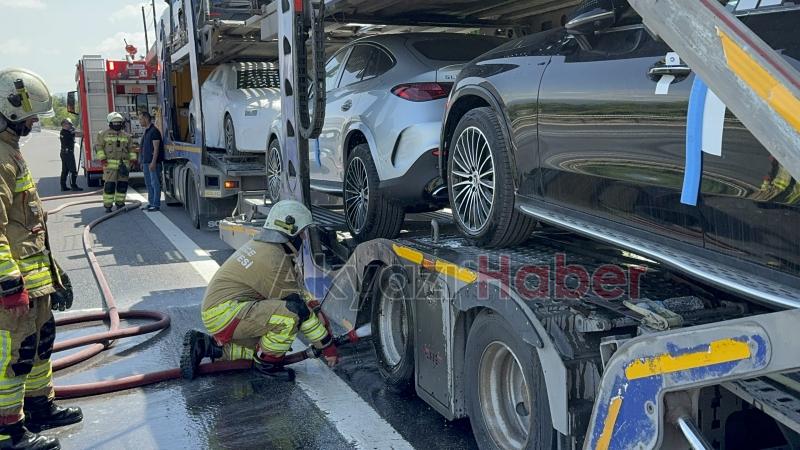 7 lüks otomobil yanmaktan kurtarıldı